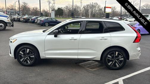 Crystal White Metallic 2026 Volvo XC60 B5 Plus