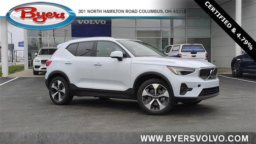 2025 Volvo XC40 B5 Plus Bright Theme