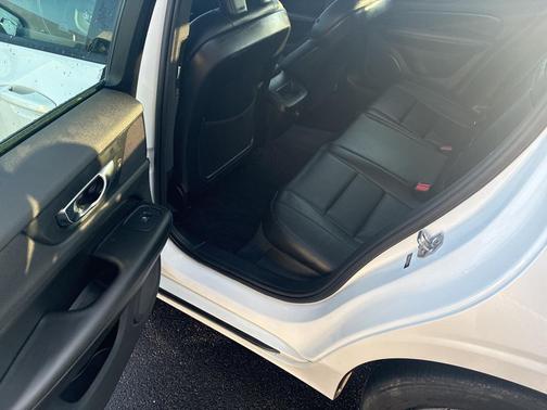 2020 Volvo S60 T5 Momentum