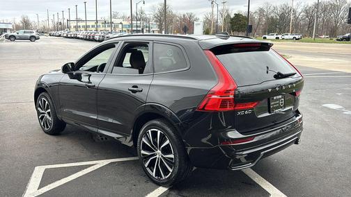 2025 Volvo XC60 B5 Plus