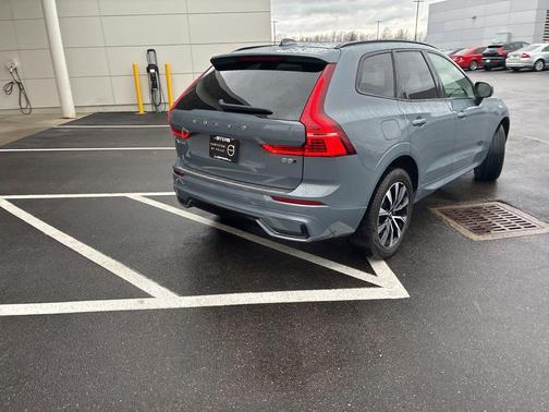 2024 Volvo XC60 B5 Core