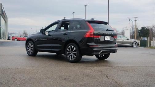 2025 Volvo XC60 B5 Core