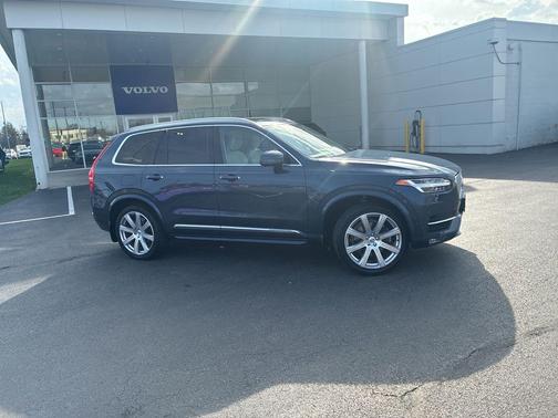 Denim Blue Metallic 2018 Volvo XC90 T6 Inscription