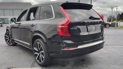 2023 Volvo XC90 B6 Plus 7-Seater
