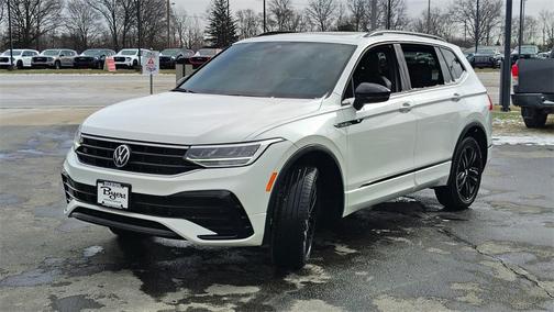 2022 Volkswagen Tiguan 2.0T SE R-Line Black 4MOTION