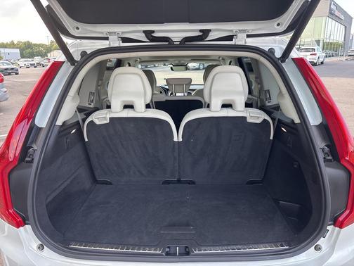 2024 Volvo XC90 Recharge Plug-In Hybrid T8 Plus Bright Theme 7 Passenger