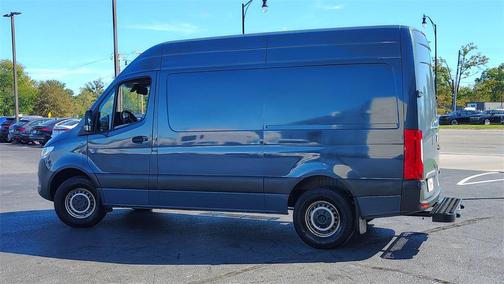 2019 Mercedes-Benz Sprinter 2500 Crew 144 WB