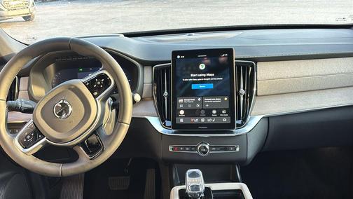 Denim Blue Metallic 2026 Volvo XC90 Plug-In Hybrid T8 Ultra