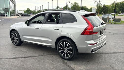 Silver Dawn Metallic 2023 Volvo XC60 B5 Plus Dark Theme