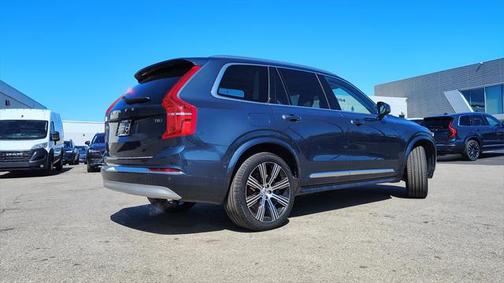 2022 Volvo XC90 T6 Inscription