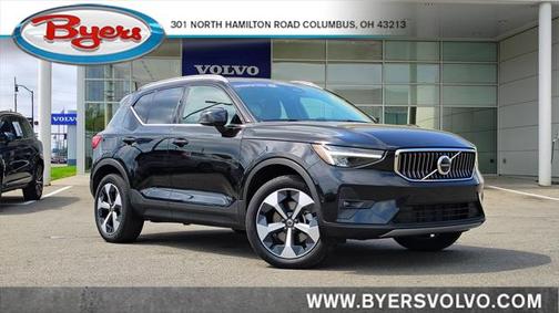 2024 Volvo XC40 B5 Plus Bright Theme