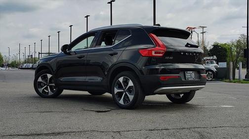 2024 Volvo XC40 B5 Plus Bright Theme
