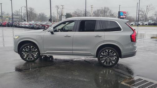 2026 Volvo XC90 Plug-In Hybrid T8 Plus