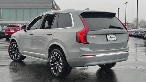 2026 Volvo XC90 Plug-In Hybrid T8 Plus