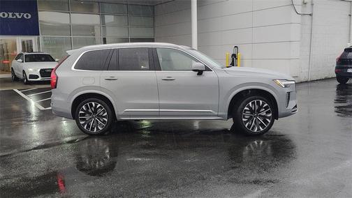 2026 Volvo XC90 Plug-In Hybrid T8 Plus