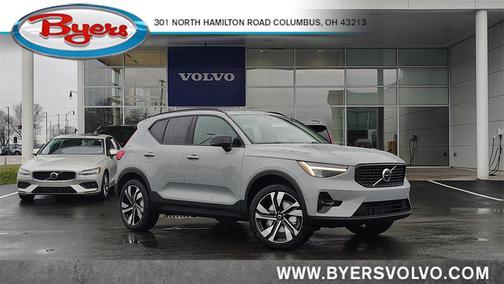 2026 Volvo XC40 B5 Plus