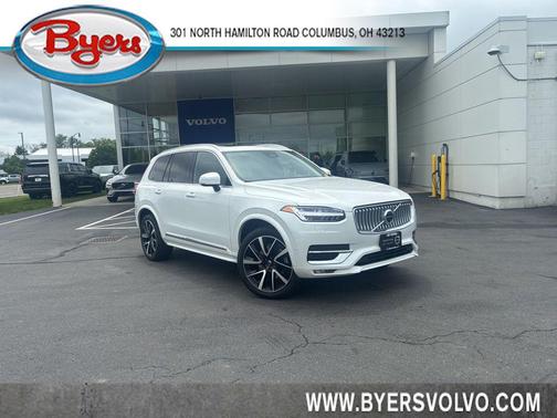 Crystal White 2023 Volvo XC90 B6 Plus 6-Seater