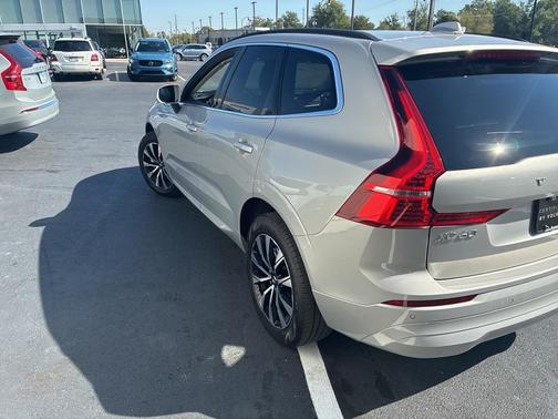 2023 Volvo XC60 B5 Core