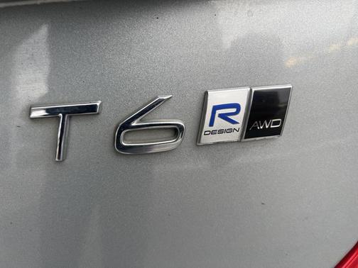 2018 Volvo XC90 T6 R-Design