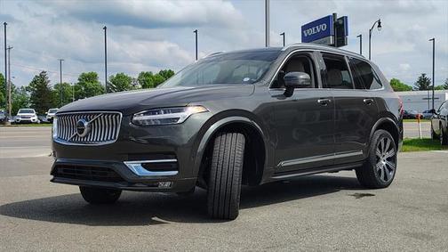 2022 Volvo XC90 T6 Inscription