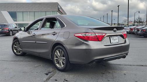 2017 Toyota Camry SE