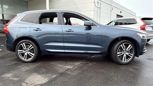 2019 Volvo XC60 T6 Momentum