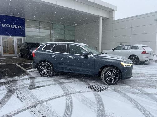 2019 Volvo XC60 T6 Momentum