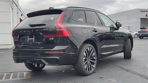 2026 Volvo XC60 B5 Ultra