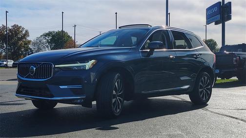 2023 Volvo XC60 B5 Plus Bright Theme