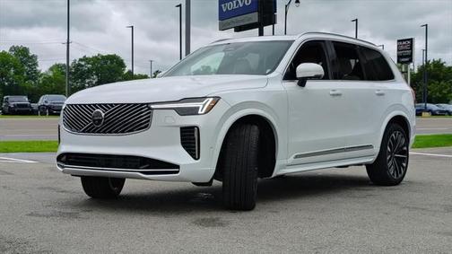2025 Volvo XC90 B6 Plus 7-Seater