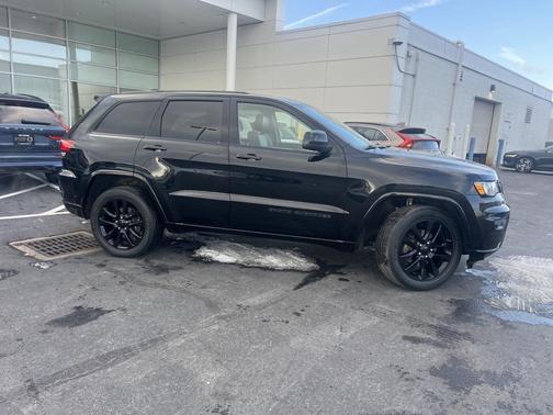 2019 Jeep Grand Cherokee Altitude