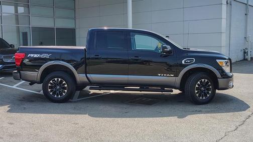 2017 Nissan Titan PRO-4X