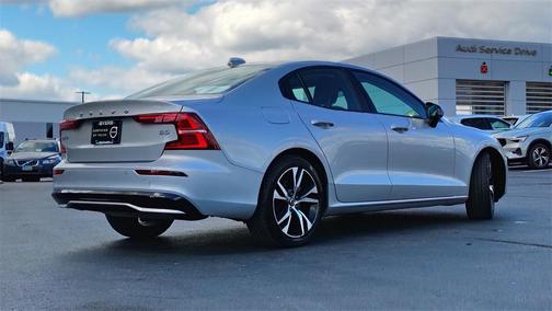 2025 Volvo S60 B5 Core