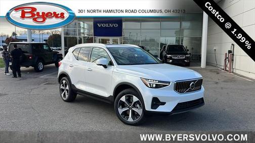 2025 Volvo XC40 B5 Plus Bright Theme