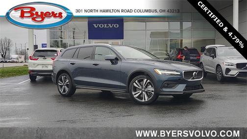 2025 Volvo V60 Cross Country B5 Plus
