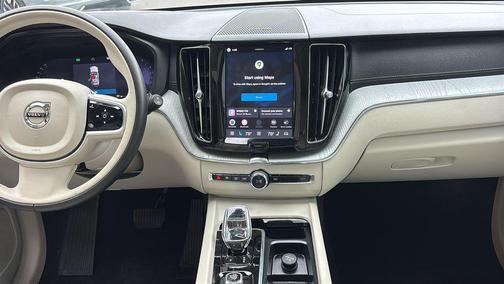 Vapour Gray Metallic 2025 Volvo XC60 B5 Ultra