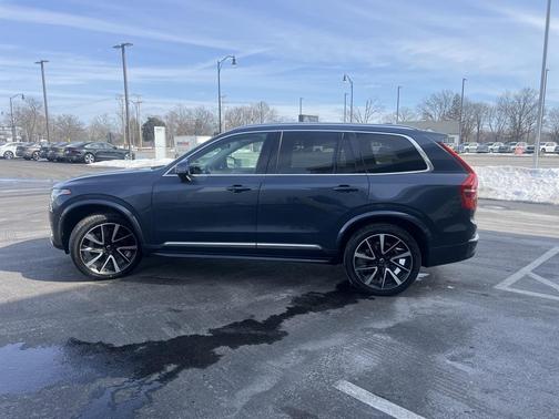 2023 Volvo XC90 B6 Plus 6-Seater