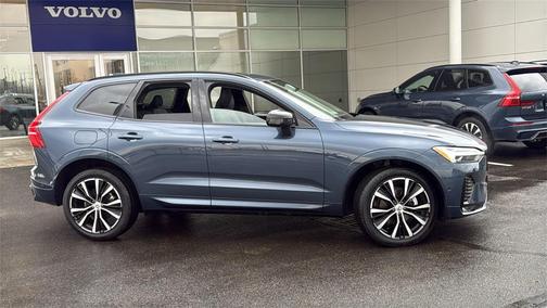 2025 Volvo XC60 B5 Plus