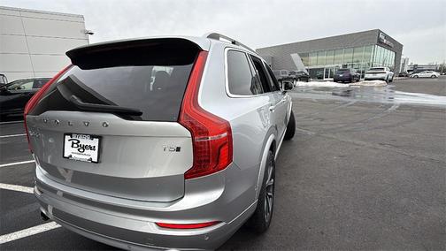 2018 Volvo XC90 T5 Momentum