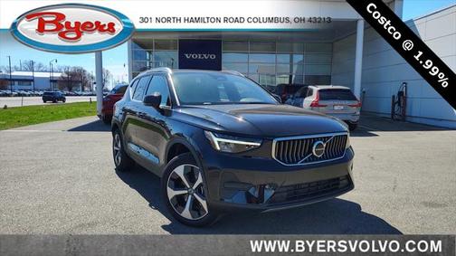 2025 Volvo XC40 B5 Core