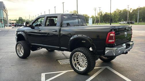 Diamond Black Crystal Pearlcoat 2022 RAM 3500 Laramie