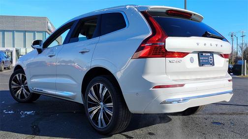 2023 Volvo XC60 B5 Plus Bright Theme