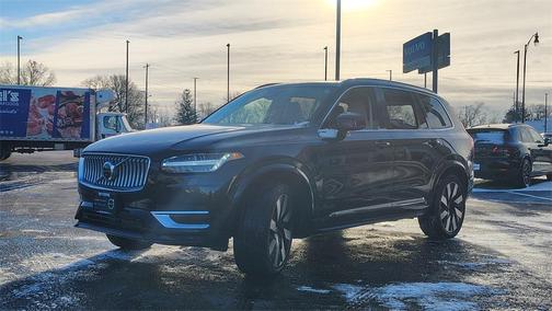 2024 Volvo XC90 Recharge Plug-In Hybrid T8 Plus Bright Theme 7 Passenger