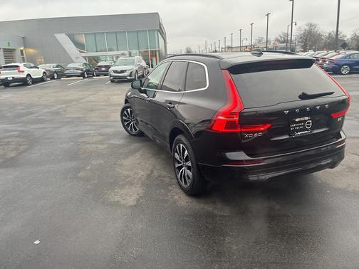 2023 Volvo XC60 B5 Core