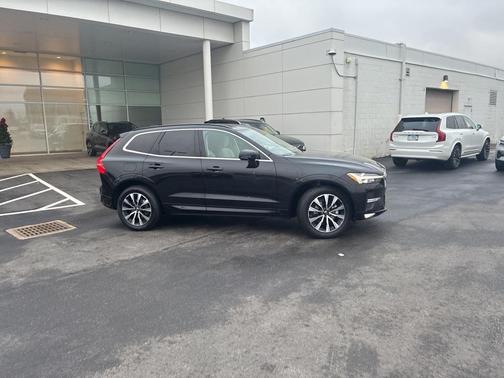 2023 Volvo XC60 B5 Core