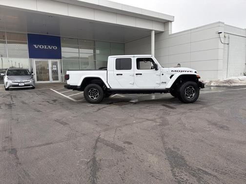 2022 Jeep Gladiator Mojave