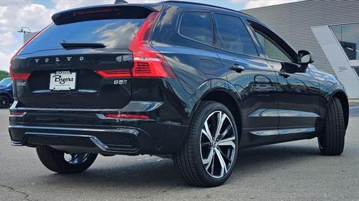 2025 Volvo XC60 B5 Ultra