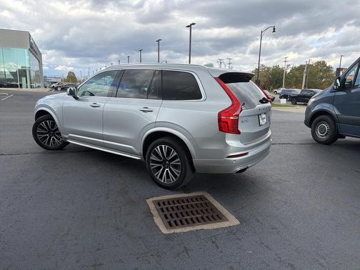 2020 Volvo XC90 T5 Momentum