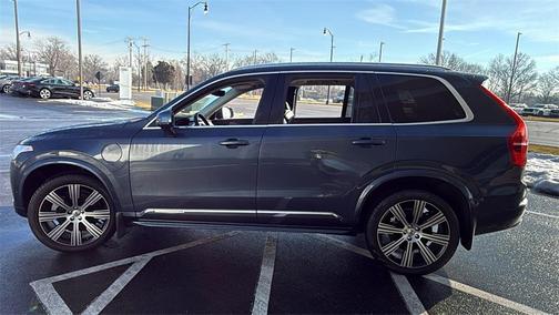 2024 Volvo XC90 Recharge Plug-In Hybrid T8 Plus Bright Theme 7 Passenger