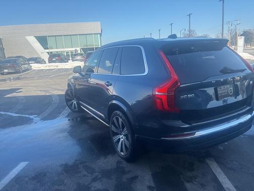 2024 Volvo XC90 Recharge Plug-In Hybrid T8 Plus Bright Theme 7 Passenger